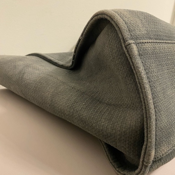 Authentic Chanel Deauville big tote - Picture 10 of 16